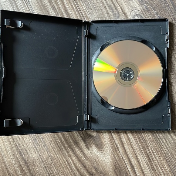 Pixels DVD - Picture 4 of 4